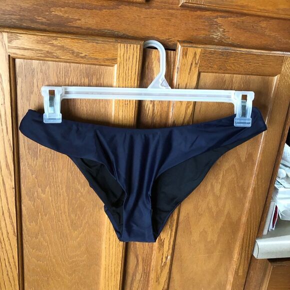 NWT J Crew Women’s Navy Blue Curved Waist Cheeky Bikini Bottom Size M Beach - Picture 5 of 10